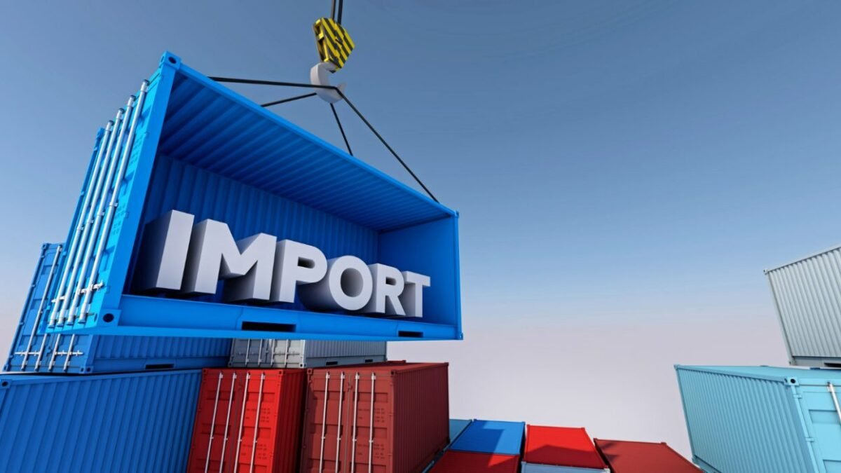 Syarat Menjadi Importir Resmi di Indonesia